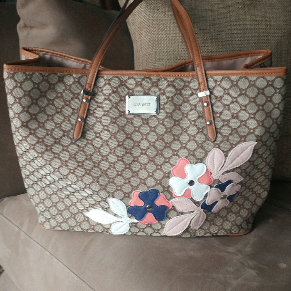 Nine West tote handbag with flower detailf
